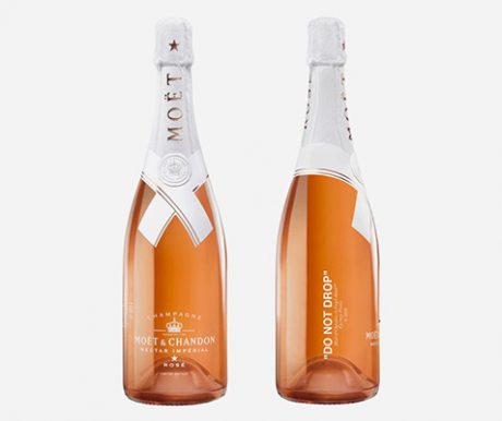 Moët & Chandon - Louis Vuitton : Impression directe sur les bouteilles, coiffe ajourée découpée